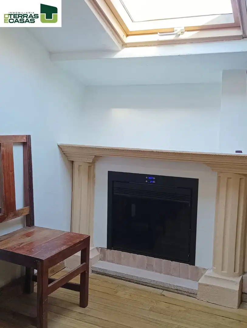 Sala de estar de Ático para compartir en Pontevedra Capital  con Calefacción, Terraza y Amueblado