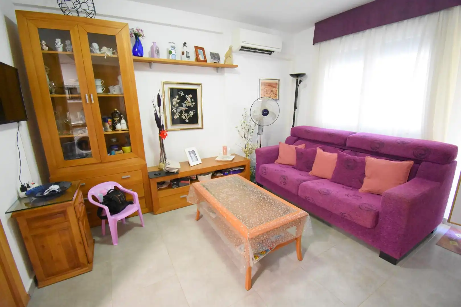Living room of Flat for rent in El Campello  with Air Conditioner, Private garden and Terrace