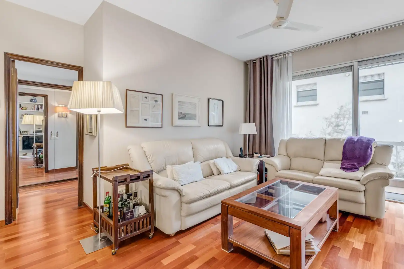 Sala de estar de Piso en venta en Barcelona con Aire acondicionado, Calefacción y Parquet