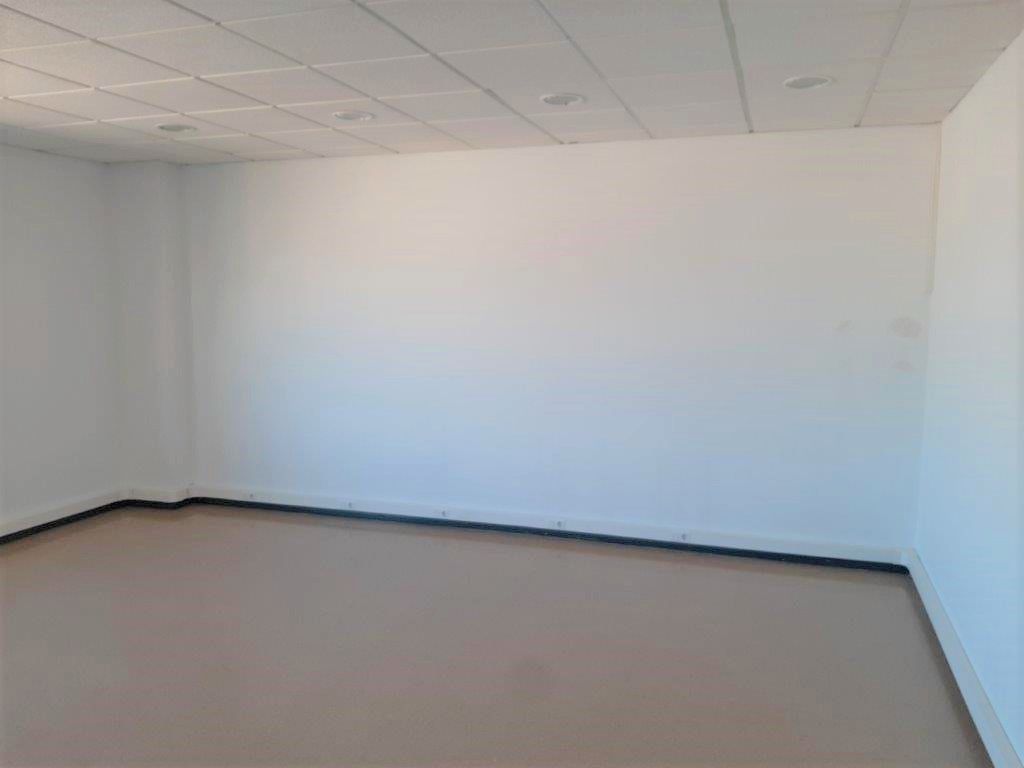 Office to rent in Cornellà de Llobregat  with Terrace
