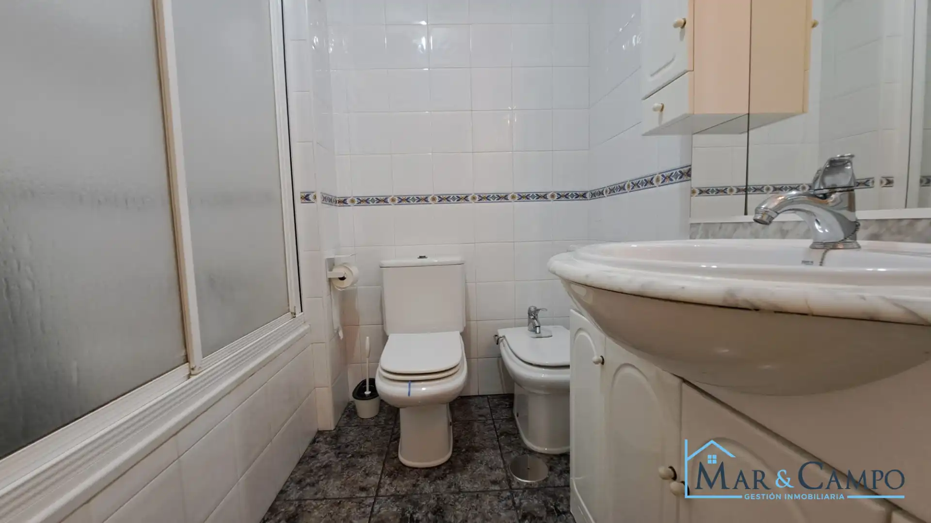 Badezimmer von Wohnung zum Verkauf in Los Alcázares mit Klimaanlage, Möbliert und Balkon