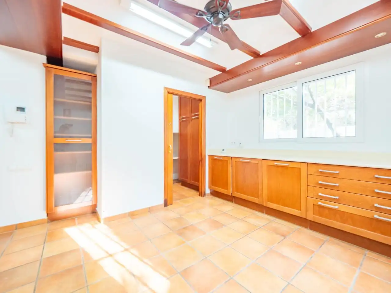 Cocina de Finca rústica en venta en Bétera con Aire acondicionado, Calefacción y Jardín privado