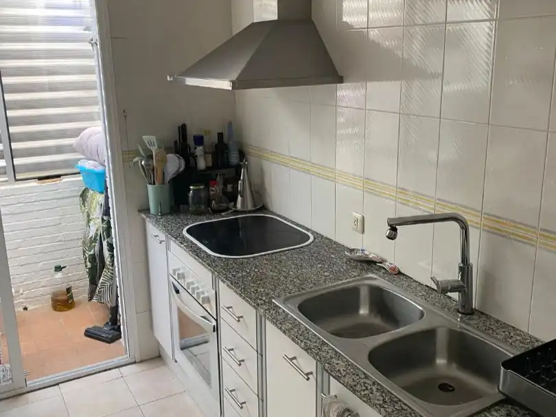Cuina de Casa adosada en venda en Castell d'Aro, Platja d'Aro i s'Agaró amb Calefacció, Jardí privat i Terrassa