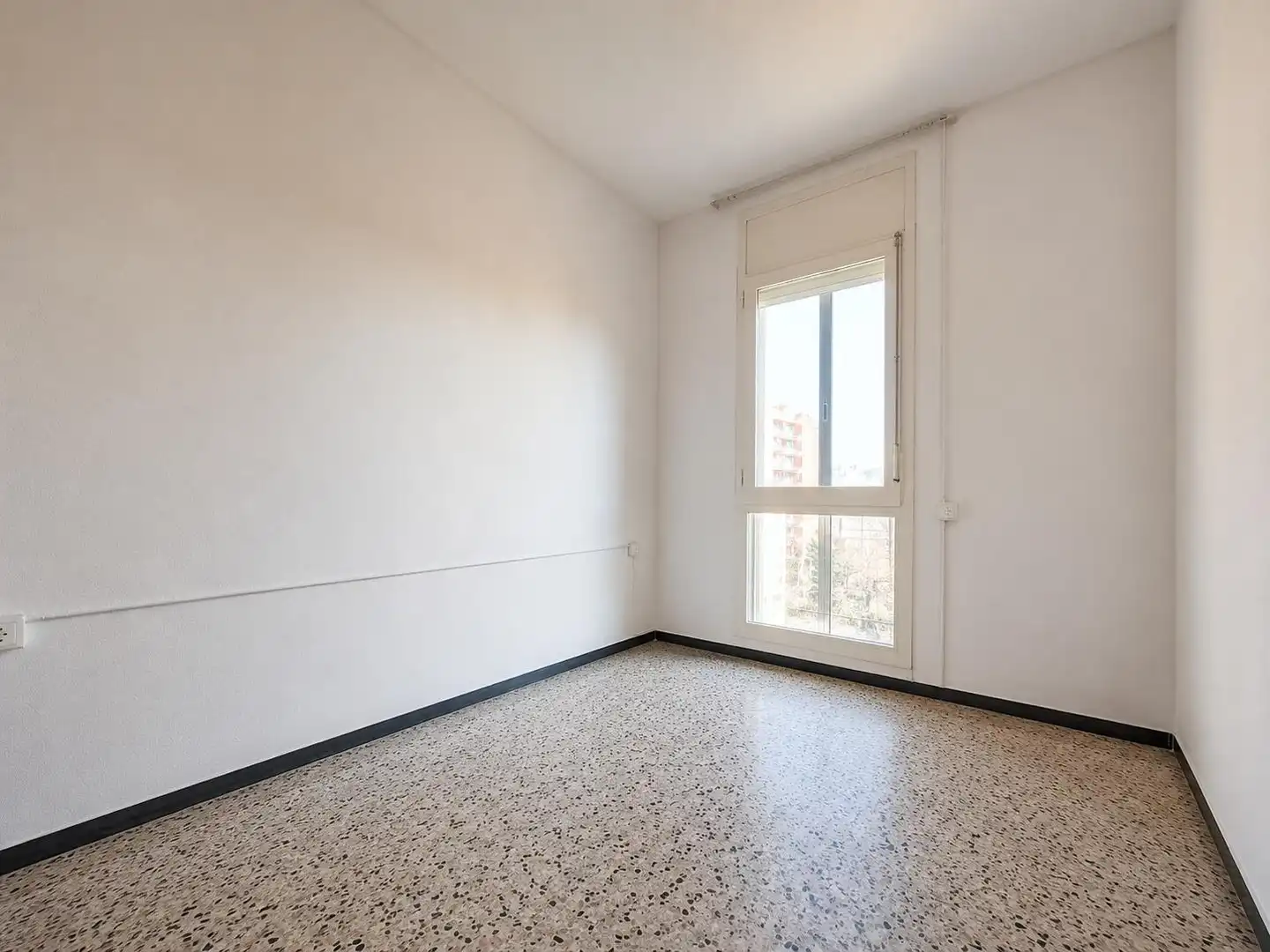 Habitación de Piso en venta en Sabadell con Aire acondicionado, Calefacción y Balcón