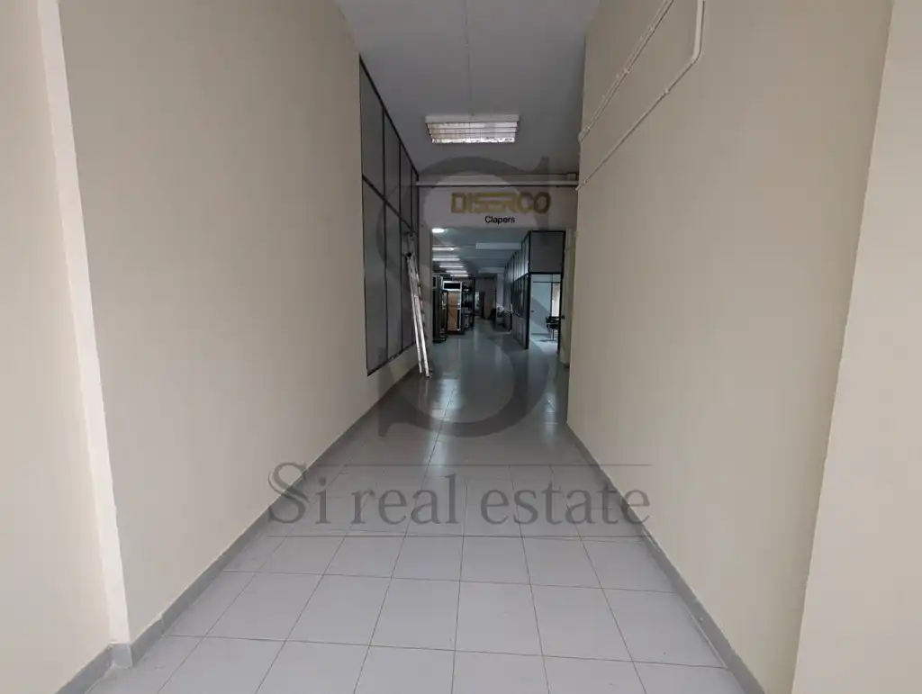 Local comercial en venda a Carrer d'Arquímedes, imagen 2