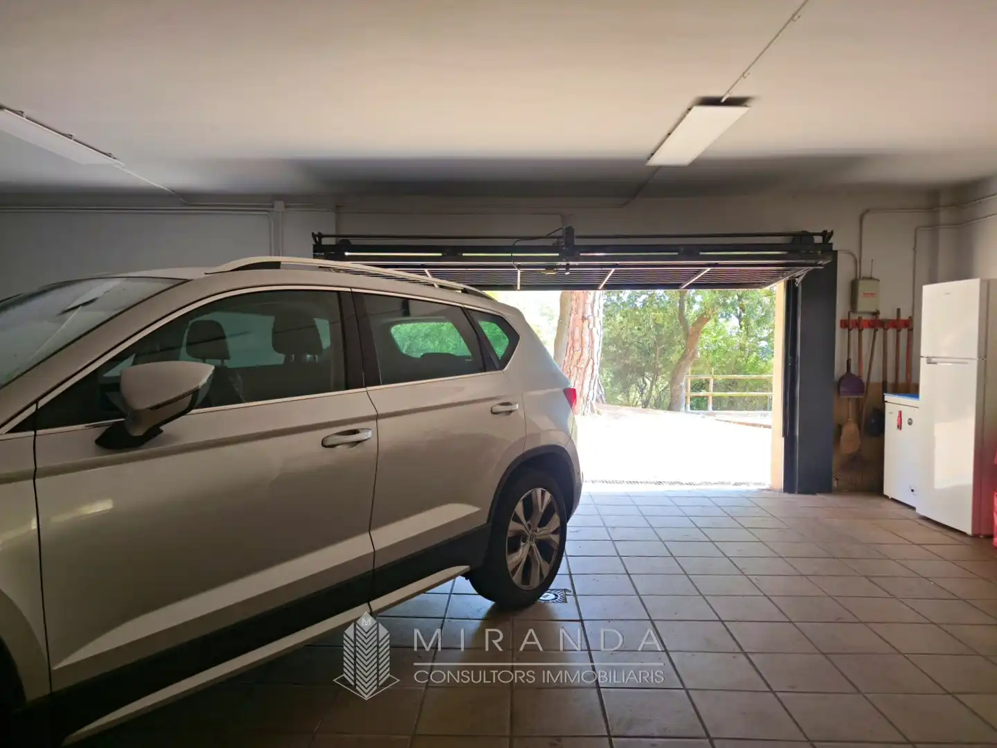 Aparcament de Casa o xalet en venda en L'Ametlla del Vallès amb Calefacció, Jardí privat i Terrassa