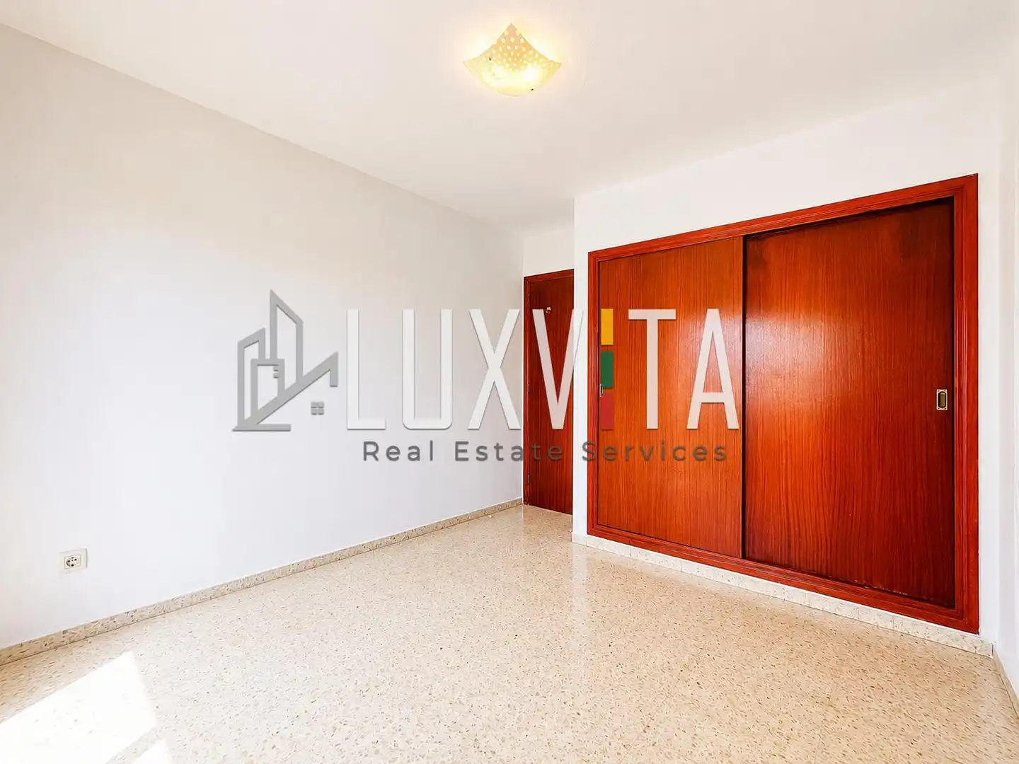 Habitación de Apartamento en venta en Arona con Terraza y Piscina comunitaria