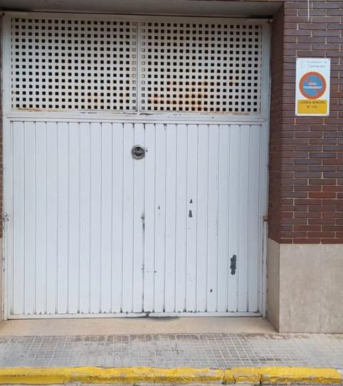 Photo 2 of Garage for sale in Carrer de Jaume de Vivers, 19, Deltebre, Tarragona