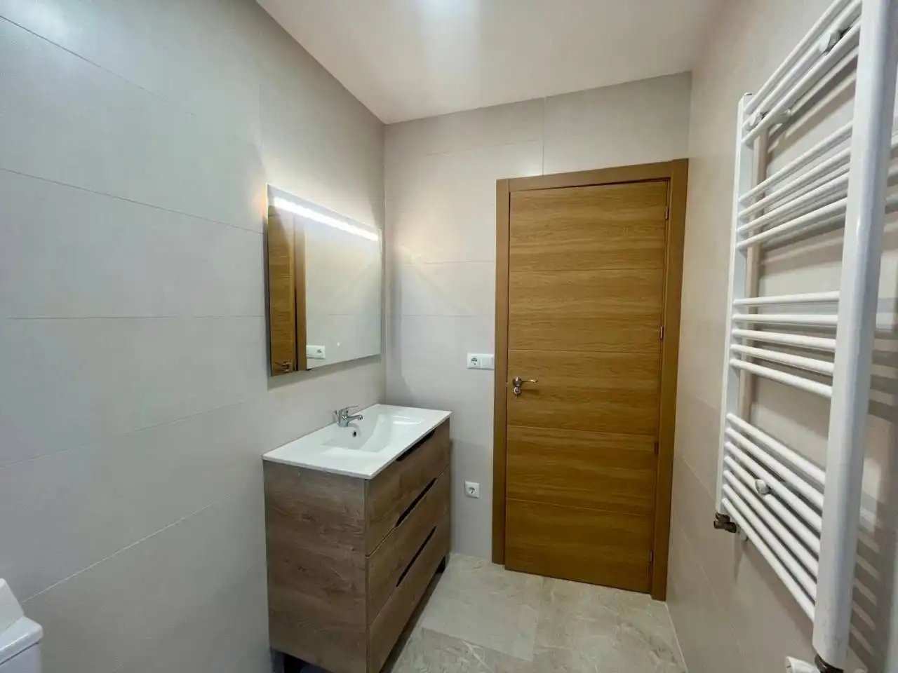 Bathroom of Flat for rent in Betanzos  with Balcony