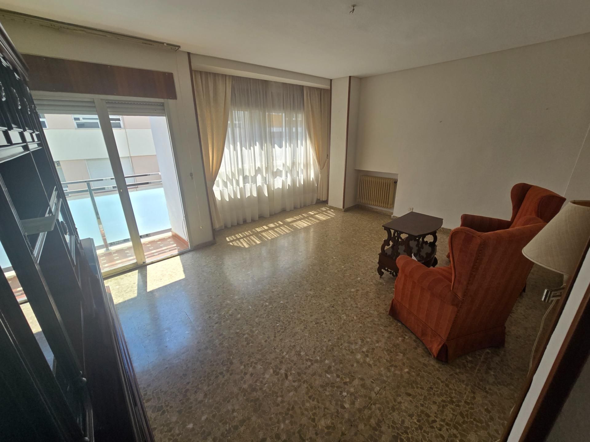 Sala d'estar de Pis en venda en  Córdoba Capital amb Aire condicionat, Calefacció i Terrassa