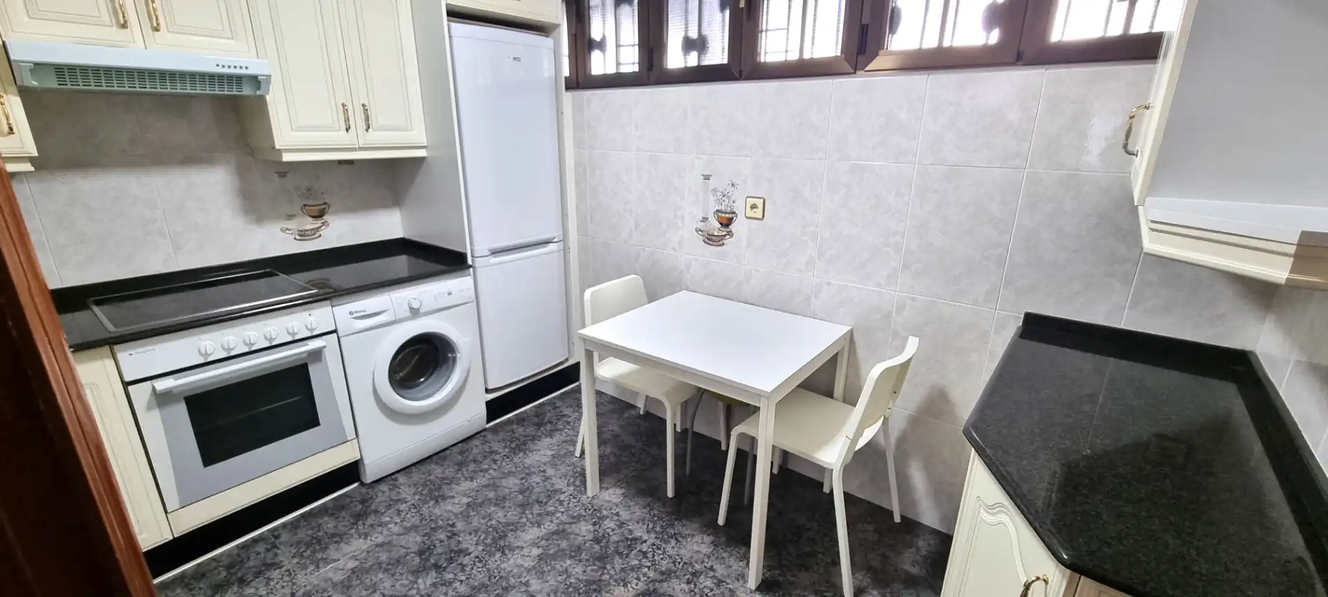 Kitchen of Duplex for sale in Bilbao   with Heating, Parquet flooring and Furnished