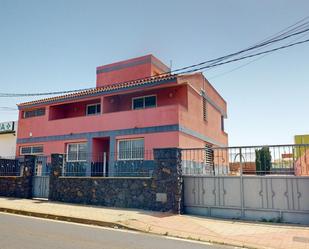 Exterior view of House or chalet for sale in San Cristóbal de la Laguna  with Air Conditioner, Terrace and Balcony