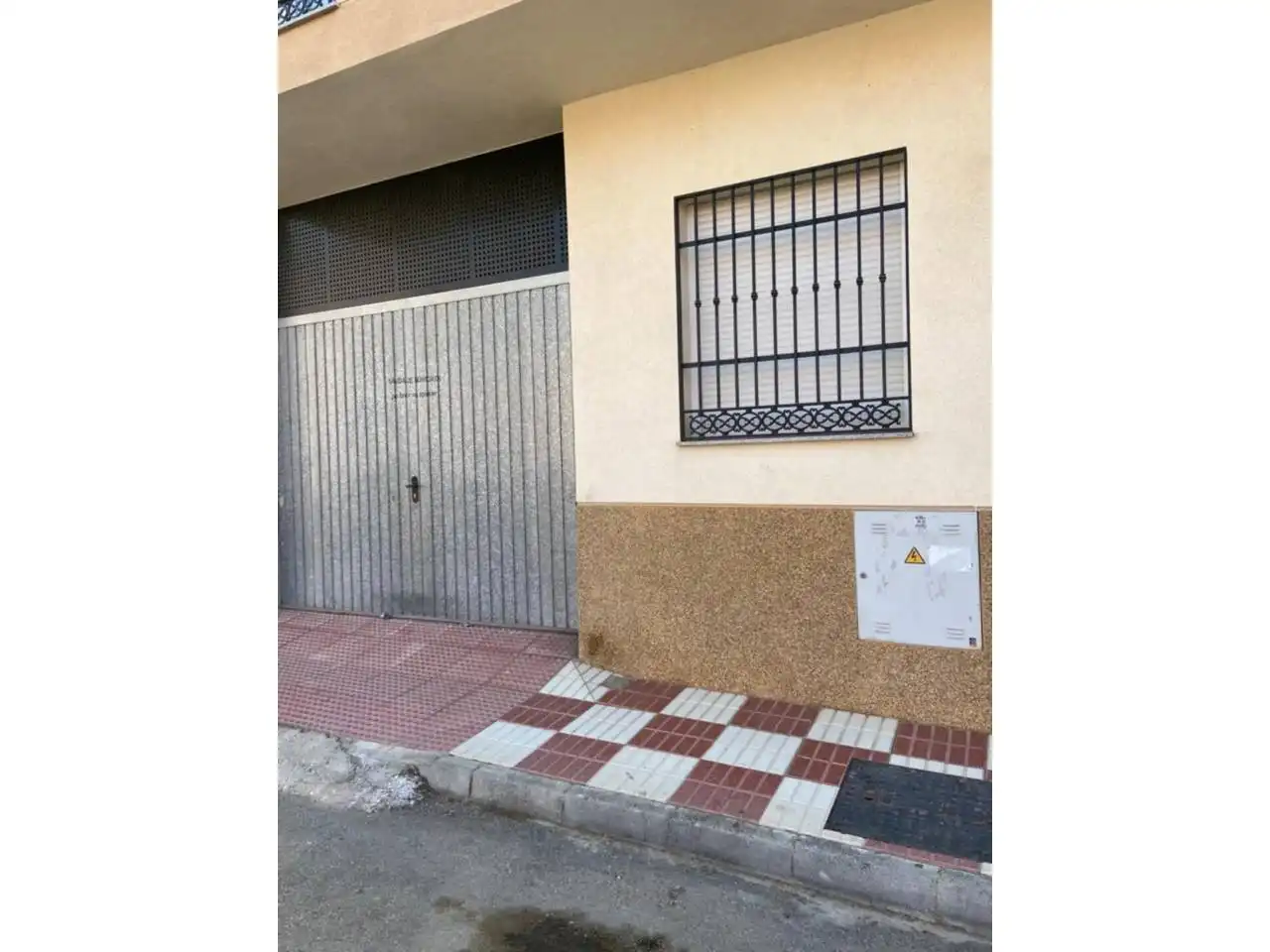 Local comercial en venta en Huétor Tájar, imagen 2