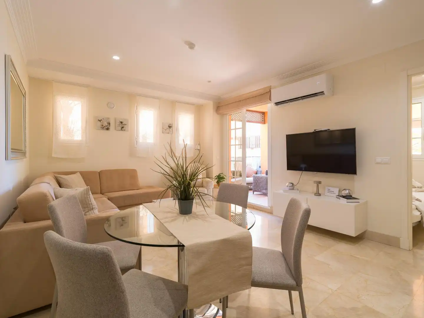 Sala d'estar de Planta baixa en venda en Mogán amb Aire condicionat, Terrassa i Traster