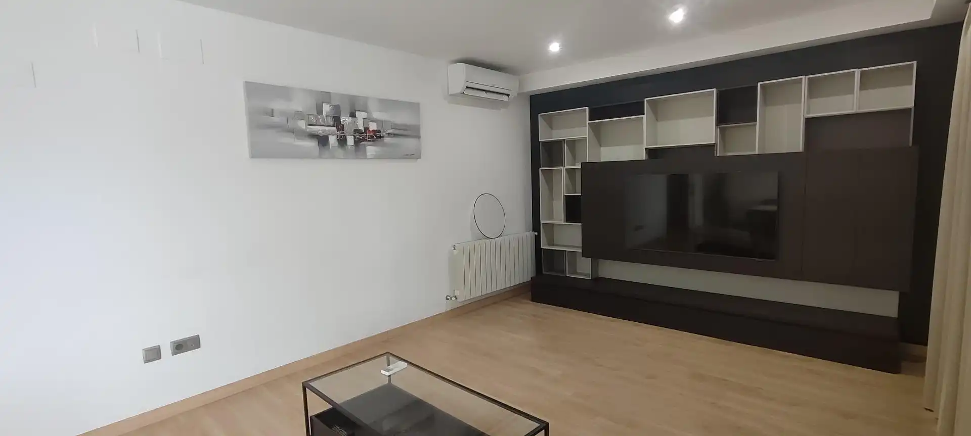 Flat with terrace to rent in Calle Esglesia de Sant Jordi, imagen 7