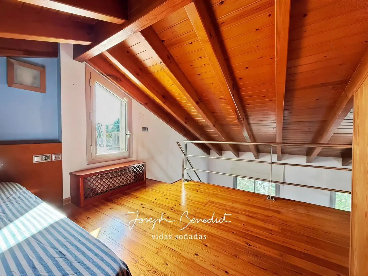 Vista exterior de Casa o chalet en venta en Castelldefels con Aire acondicionado, Calefacción y Jardín privado