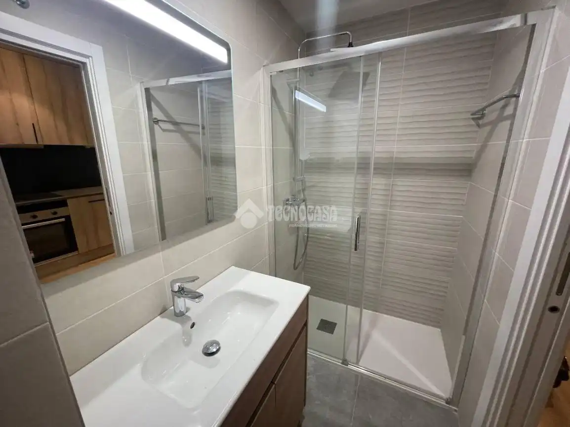 Bathroom of Duplexes for rent in San Sebastián de los Reyes  with Air Conditioner and Balcony