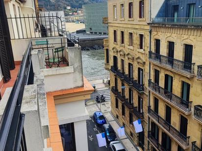 Vista exterior de Pis en venda en Donostia - San Sebastián 