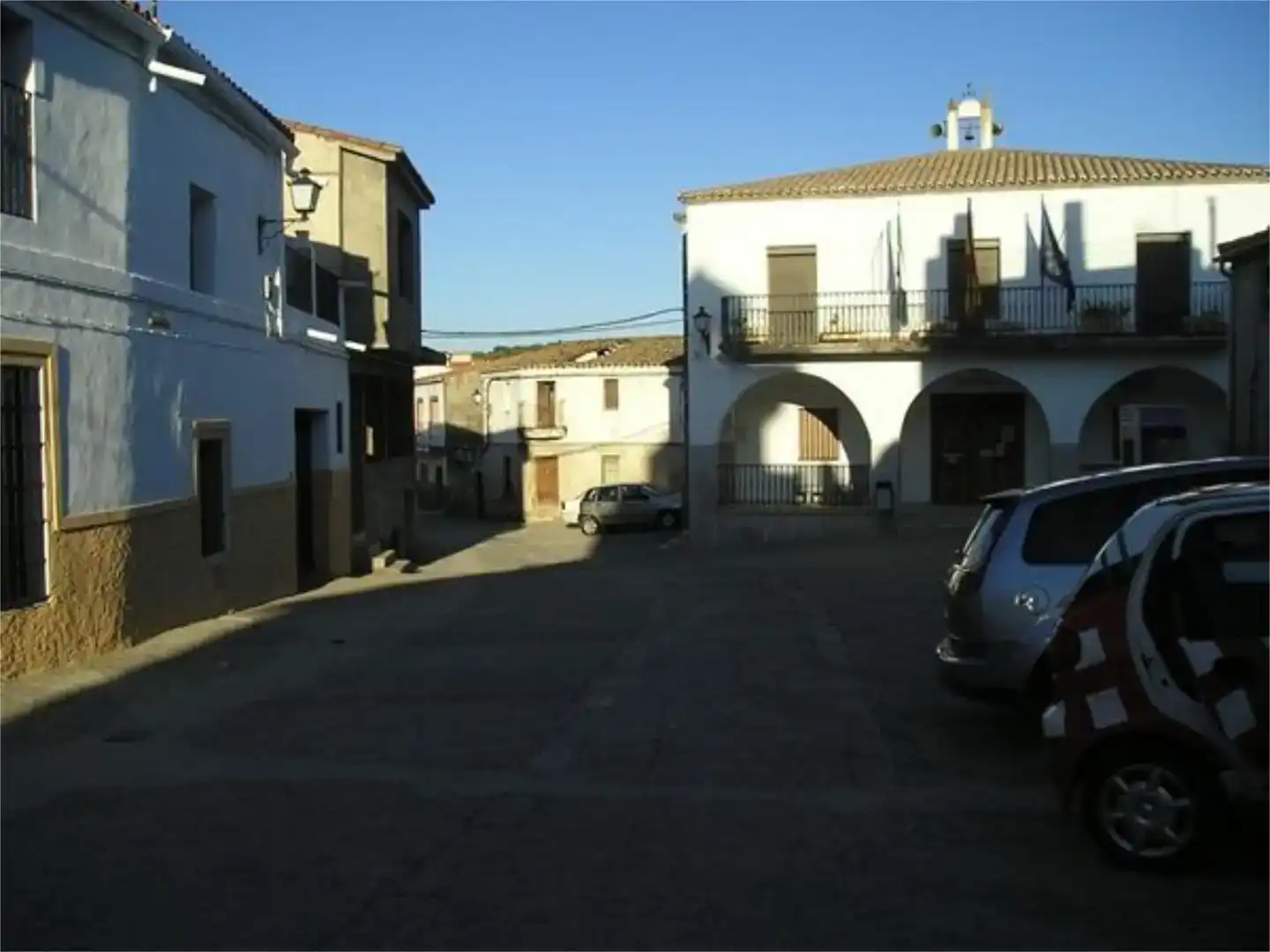 Vista exterior de Casa adosada en venda en Salvatierra de Santiago, Cáceres