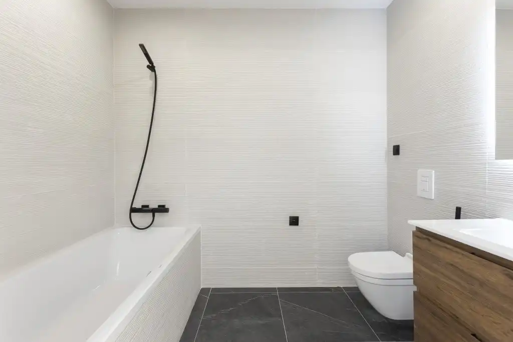 Bany de Apartament en venda en Barcelona amb Aire condicionat i Calefacció