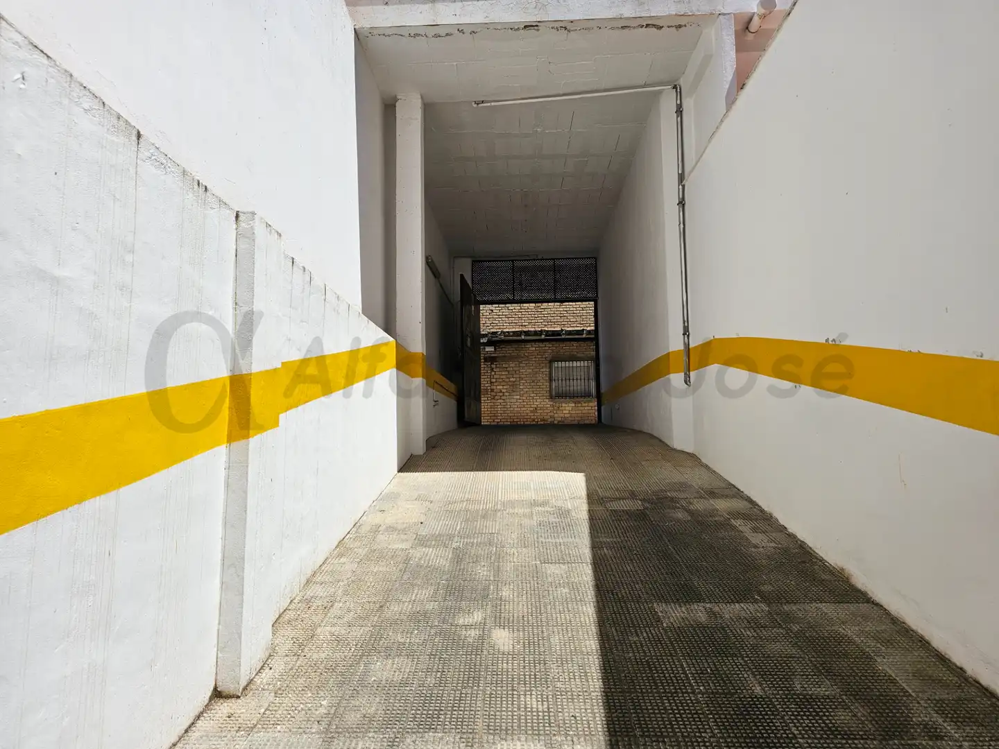 Parking of Garage for rent in La Rinconada