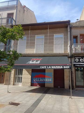 Casa adosada en Venta en Cangas pueblo