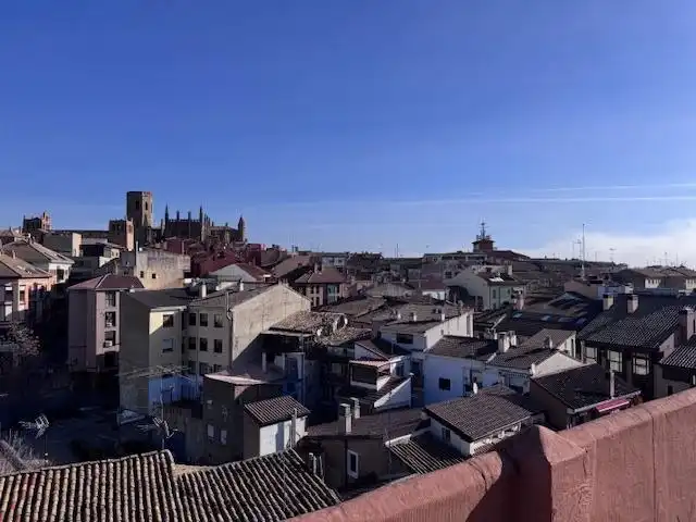 Vista exterior de Piso en venta en Huesca con Aire acondicionado, Calefacción y Parquet