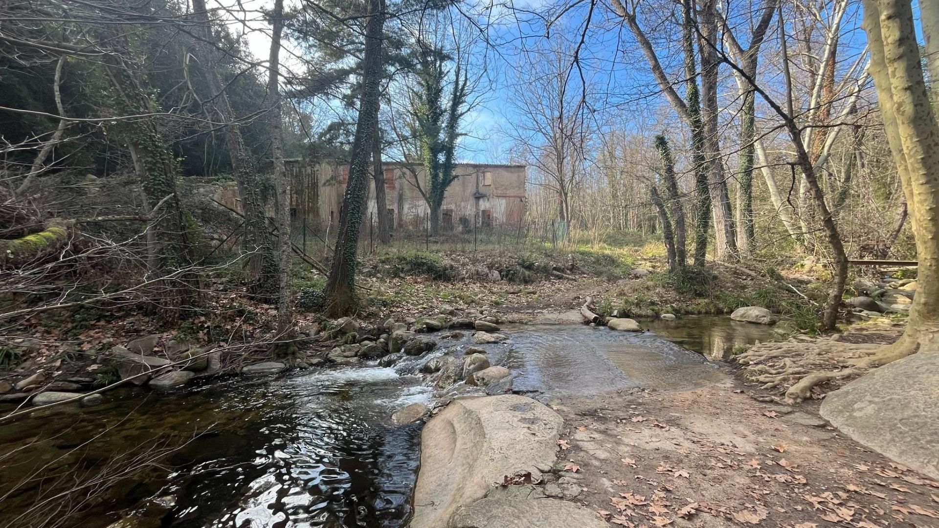 Finca rústica en venda en Riells i Viabrea