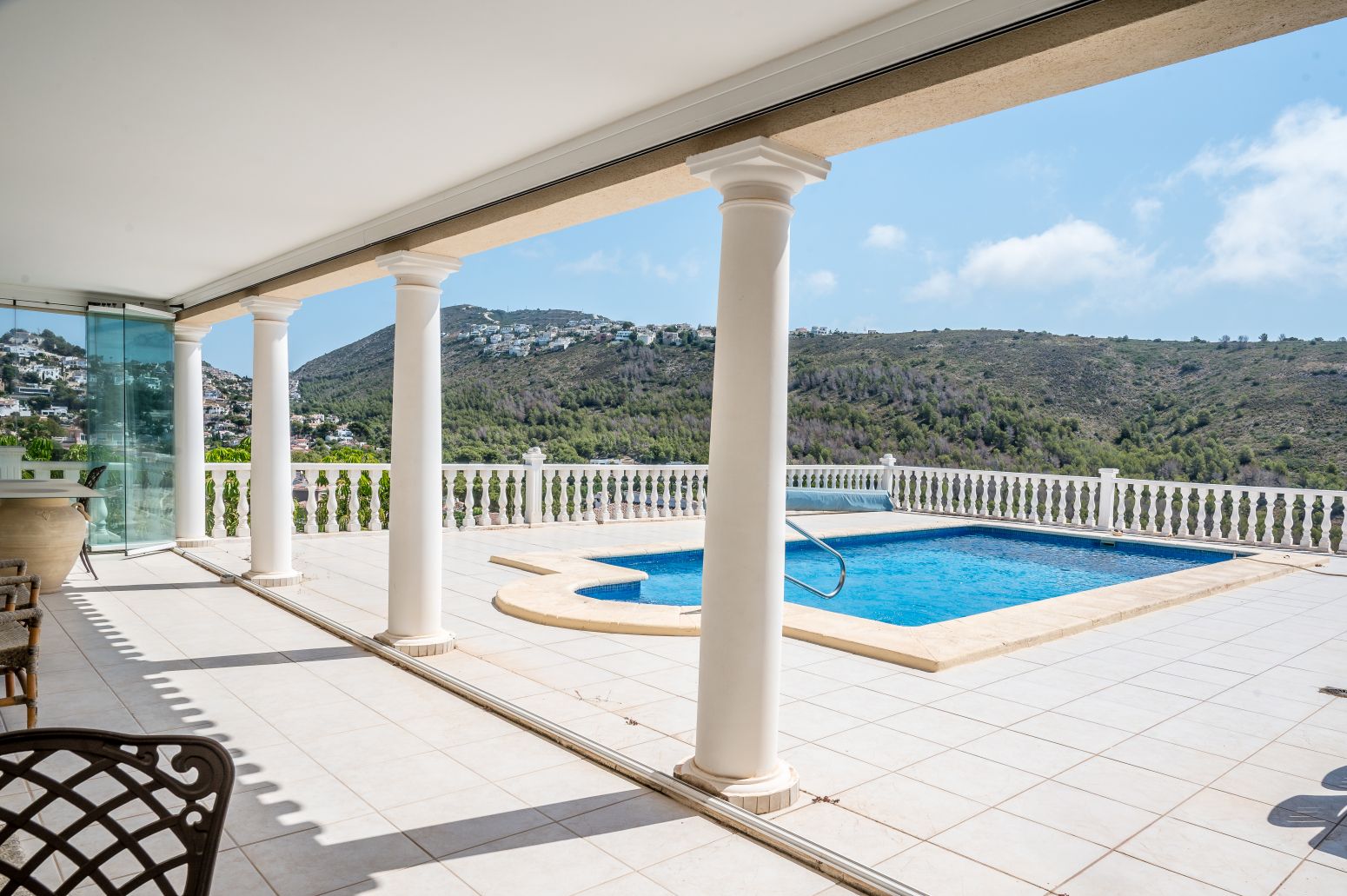 Swimming pool of House or chalet for sale in Moraira  with Air Conditioner, Heating and Private garden