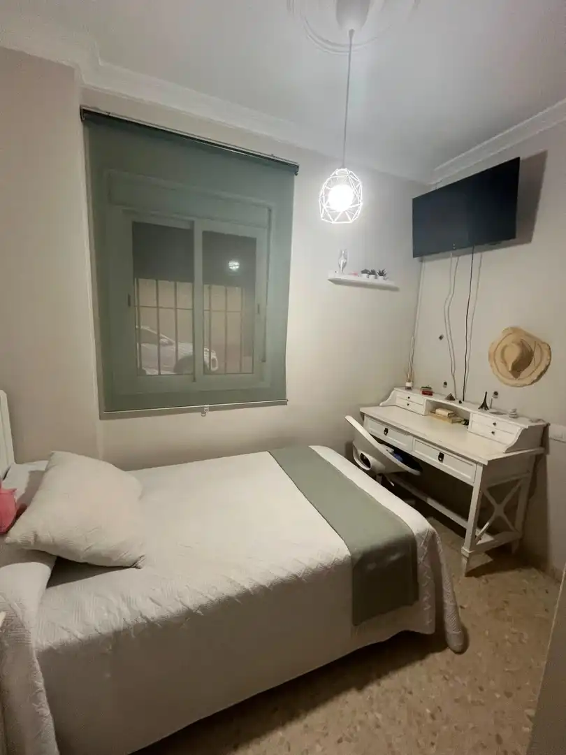 Dormitori de Casa o xalet en venda en Alcalá de Guadaira amb Terrassa, Traster i Balcó