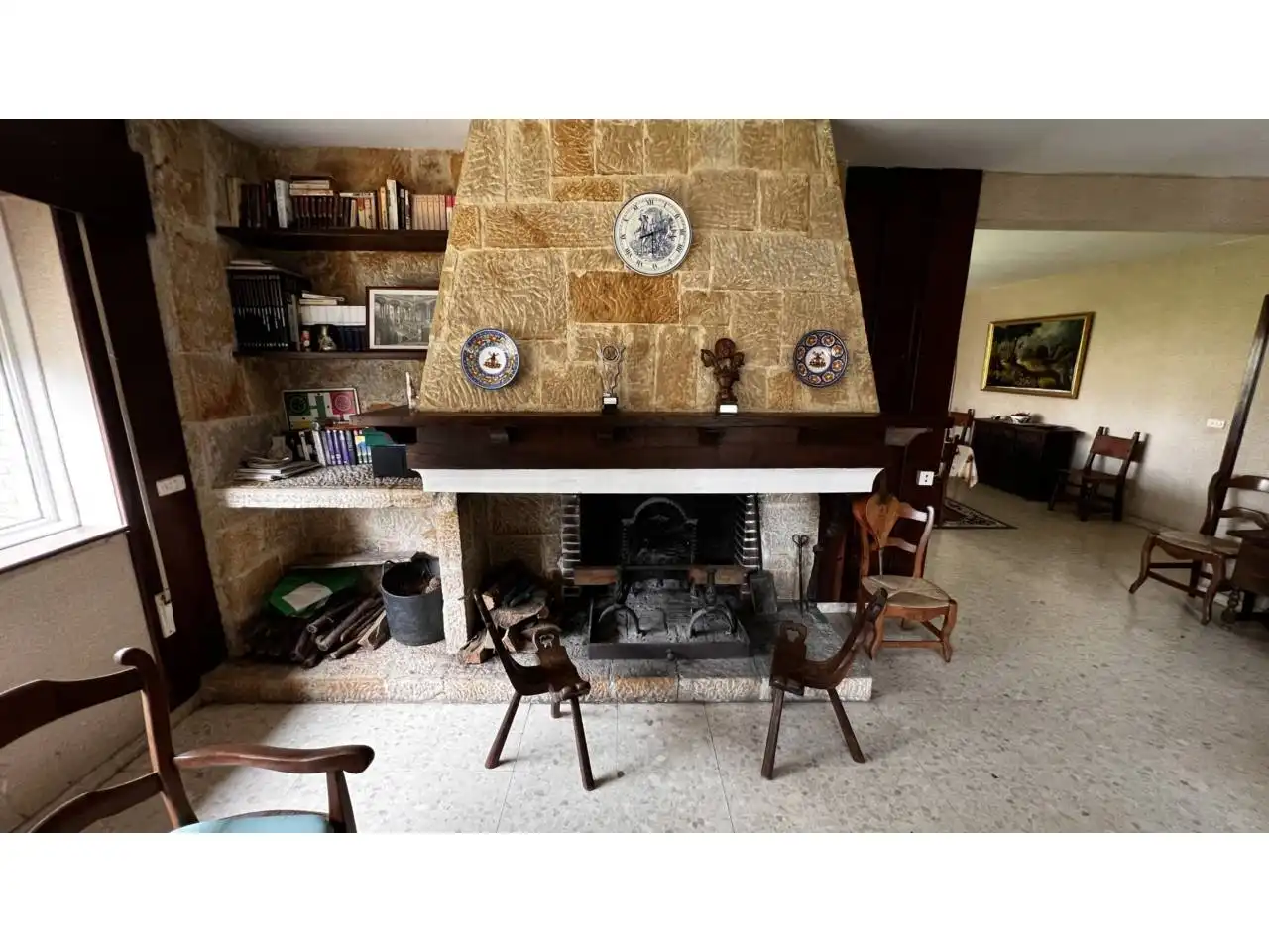 Sala d'estar de Casa o xalet en venda en Merindad de Montija amb Calefacció, Jardí privat i Parquet