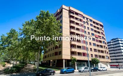 Exterior view of Flat for sale in Valladolid Capital  with Heating, Parquet flooring and Terrace