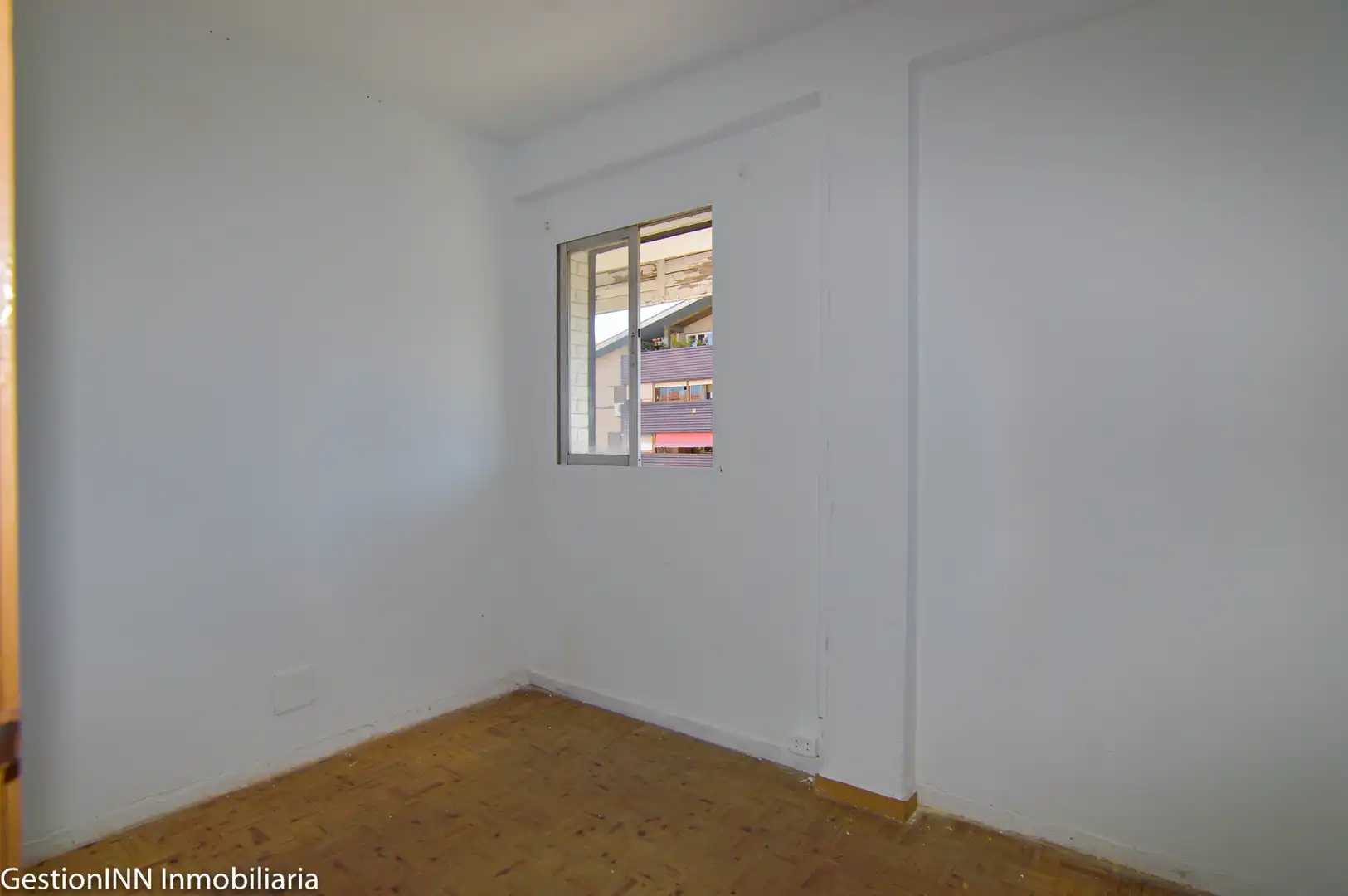 Habitación de Piso en venta en Madrid con Calefacción, Parquet y Terraza