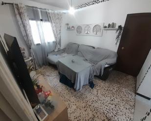 Sala d'estar de Casa o xalet en venda en Chipiona amb Terrassa i Moblat