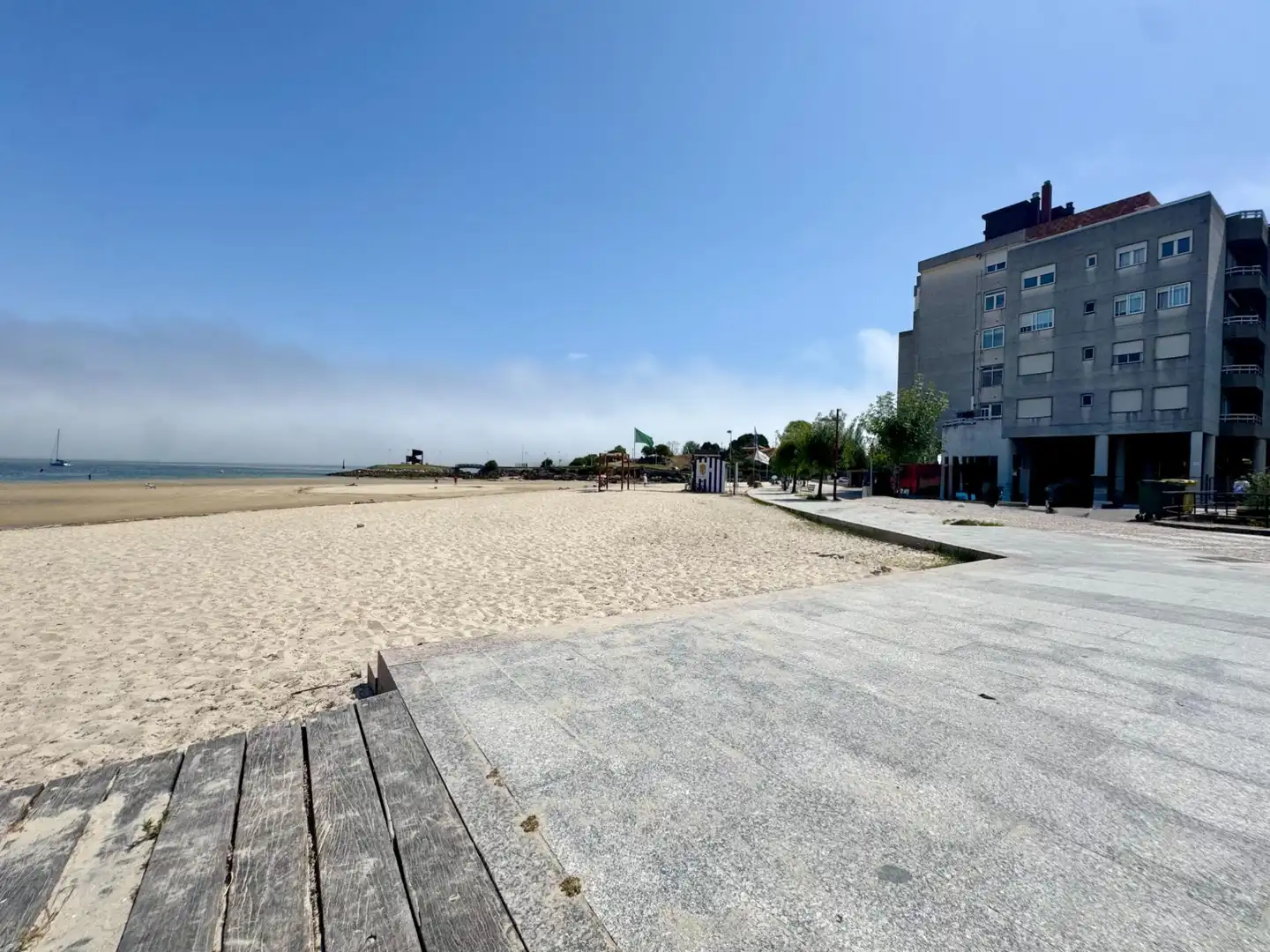Exterior view of Flat for sale in Baiona  with Parquet flooring, Terrace and Storage room