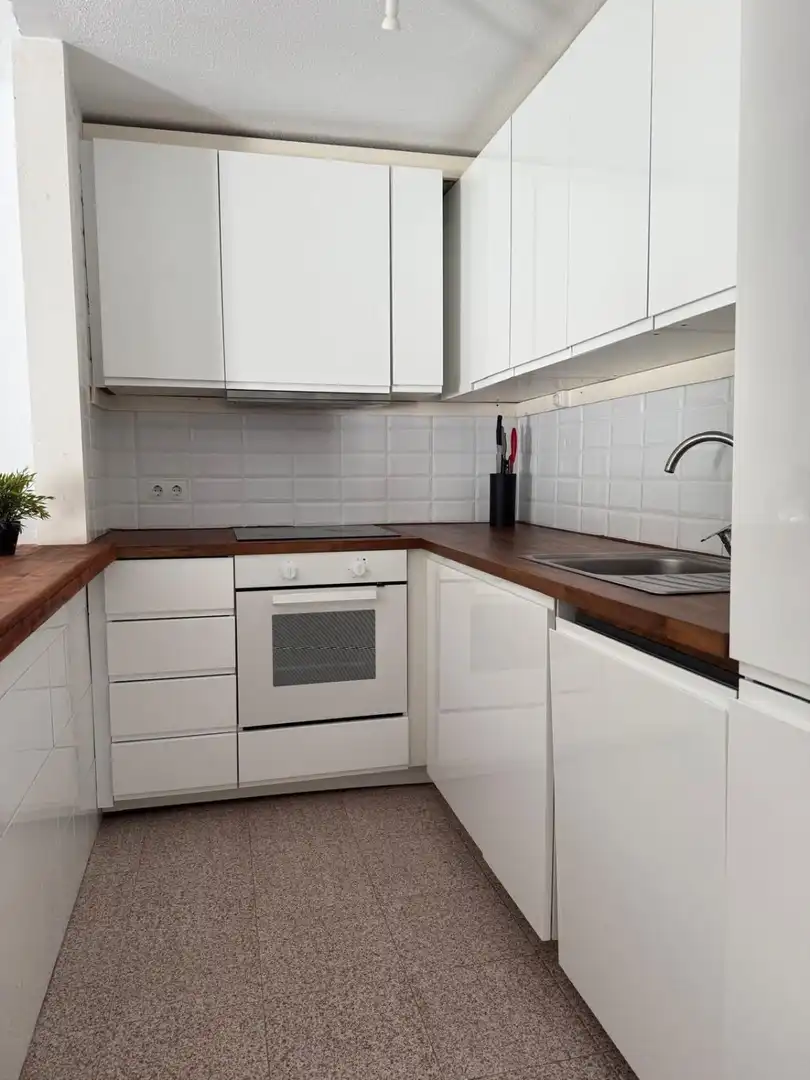 Cuina de Casa adosada en venda en Torrevieja amb Aire condicionat, Terrassa i Traster