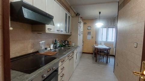 Foto 4 de Piso en venta en Lorenzo Prestamero Kalea, Zaramaga, Vitoria - Gasteiz