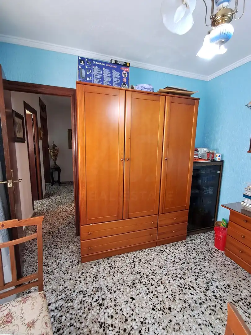Vista exterior de Piso en venta en Orihuela