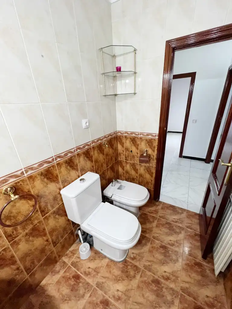 Bathroom of Flat for sale in Alcalá de Henares  with Terrace