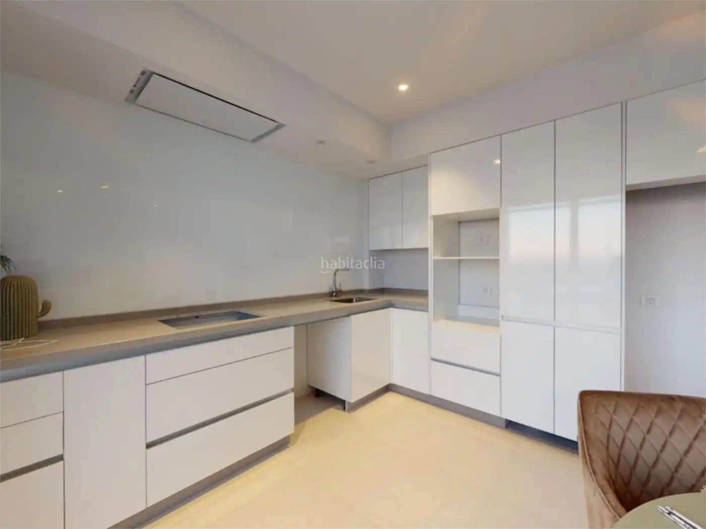 Casa en venta en Carrer del Vespre 2, imagen 3