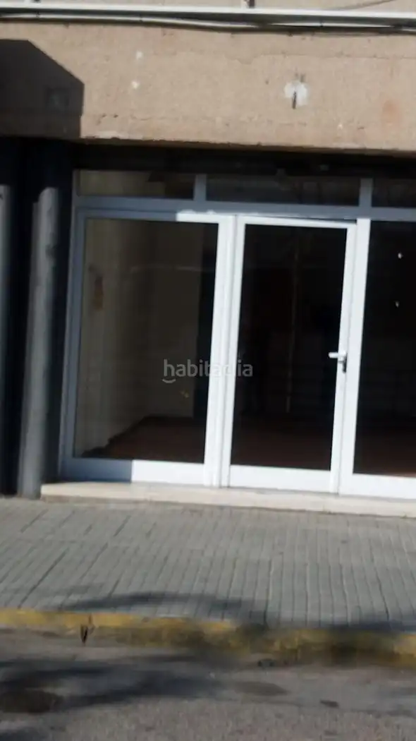 Local comercial de lloguer a Avinguda de l'Estació 9b