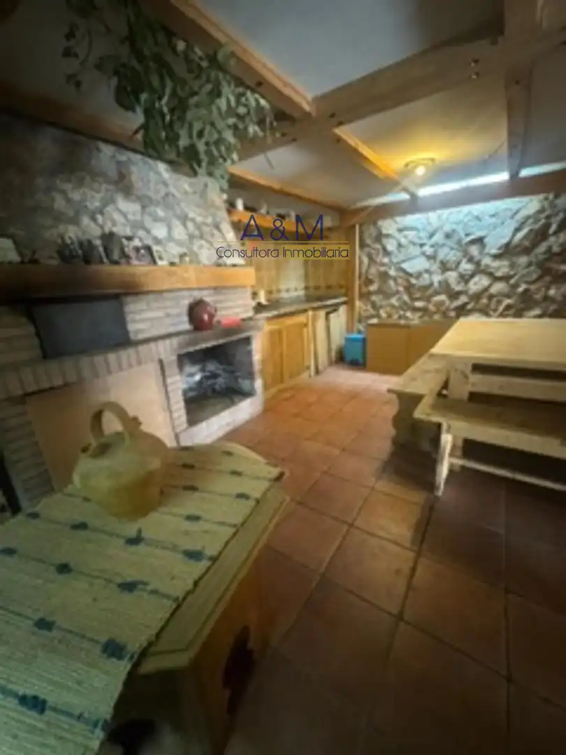 Detached homes for sale in Cistérniga  with Heating, Private garden and Terrace