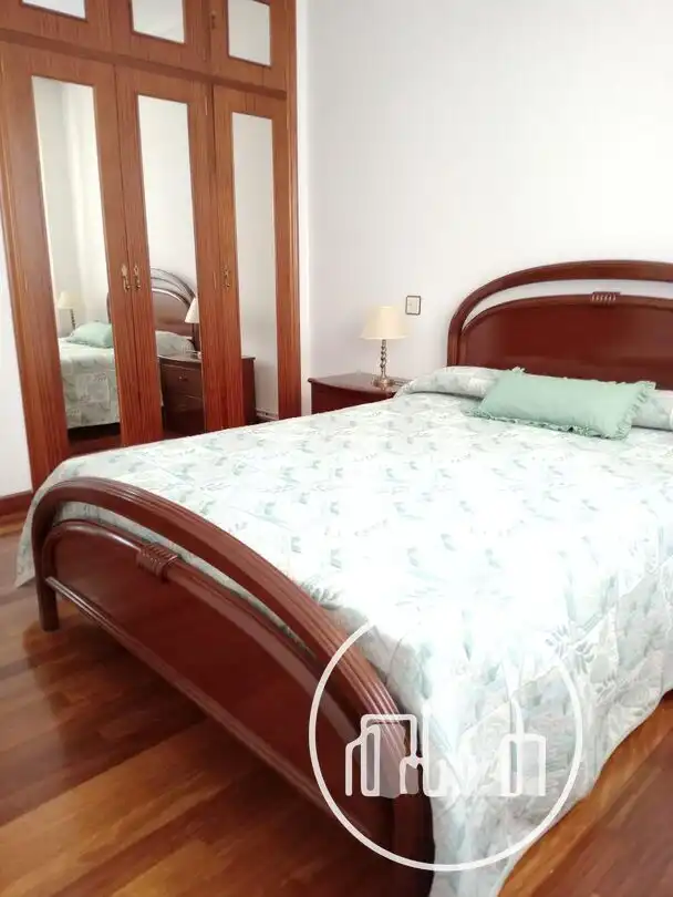 Schlafzimmer von Wohnung zur Miete in Villarcayo de Merindad de Castilla la Vieja mit Heizung und Balkon