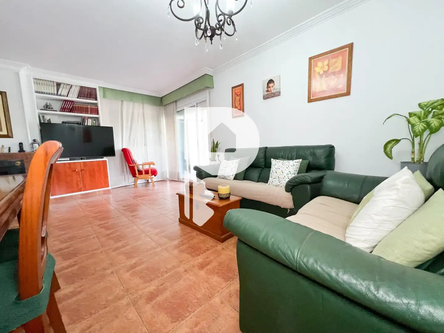 Living room of Houses for sale in Sant Andreu de la Barca  with Air Conditioner, Heating and Private garden