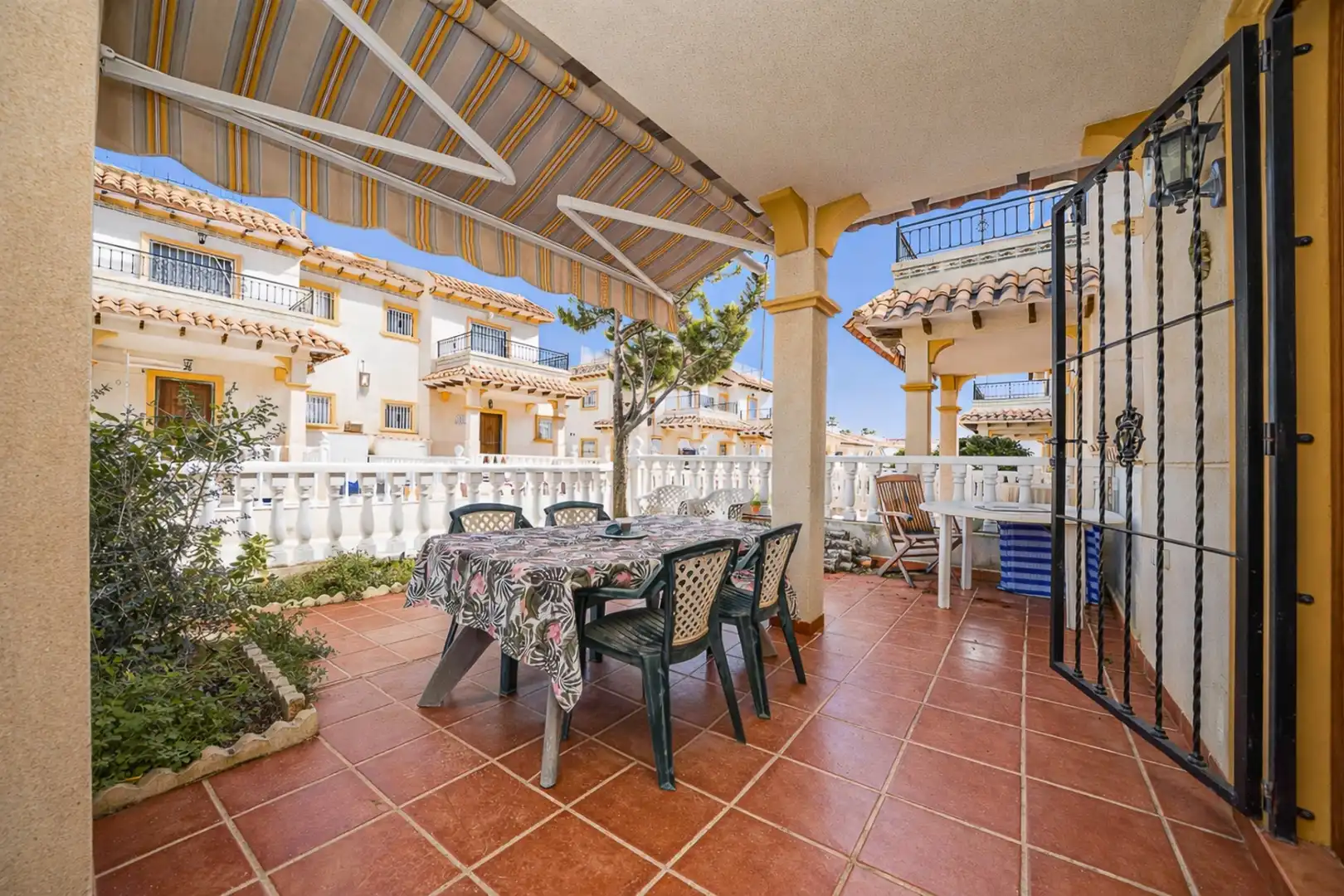 Terrassa de Casa o xalet en venda en Orihuela amb Aire condicionat, Terrassa i Piscina