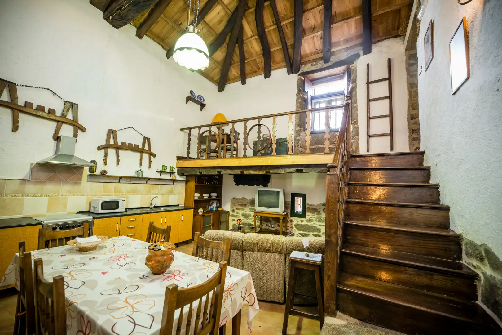 Cuina de Casa o xalet en venda en O Páramo  amb Jardí privat