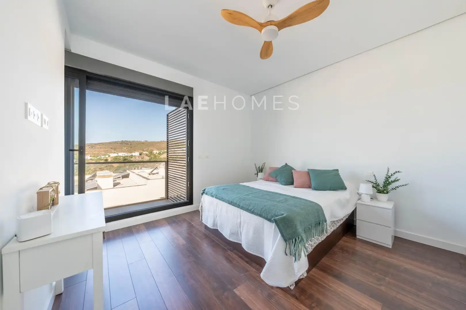 Habitación de Casa adosada en venta en Manilva con Aire acondicionado, Terraza y Trastero