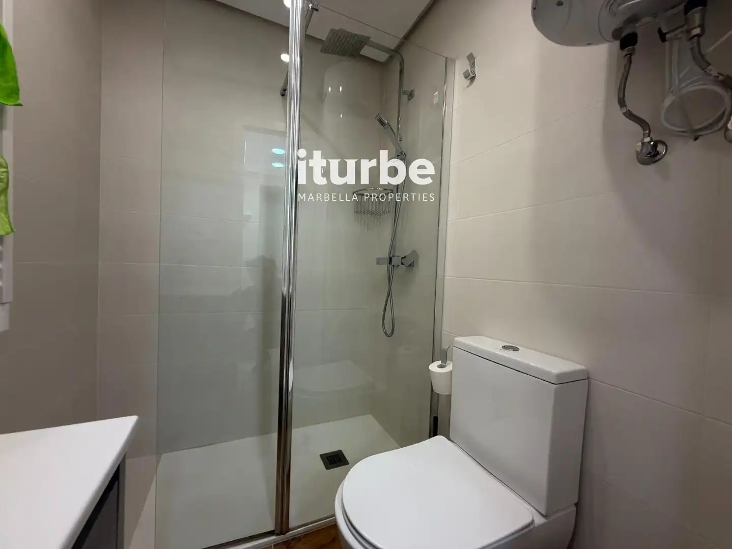 Bathroom of Flat for rent in Madrid  with Heating, Furnished and Alarm