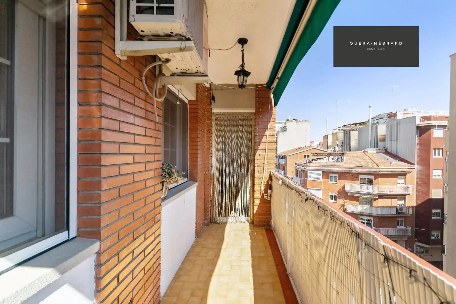 Terrasse von Dachboden zum Verkauf in Rubí mit Klimaanlage, Heizung und Parkett