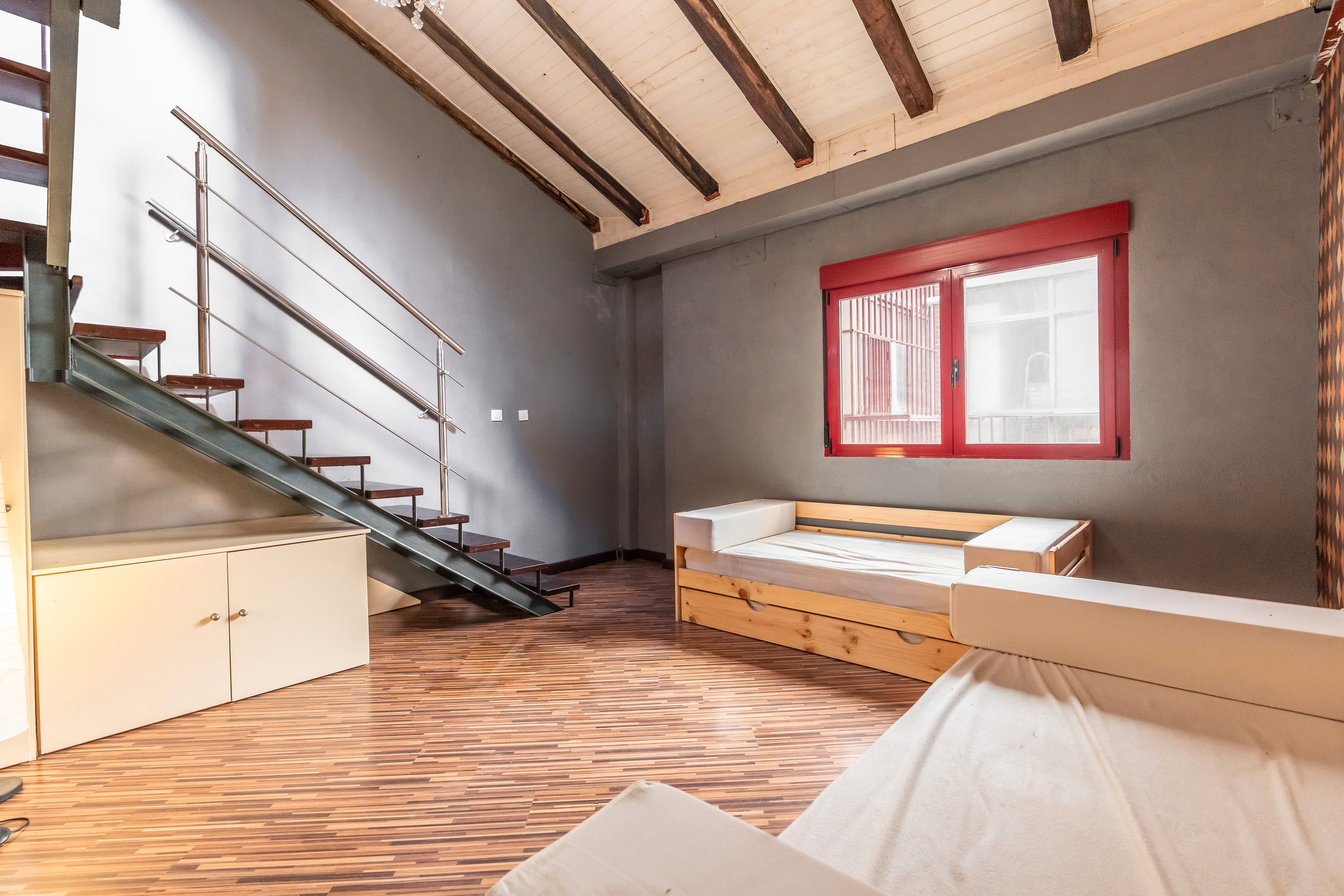 Piso en venta en  Madrid Capital con Calefacción y Terraza